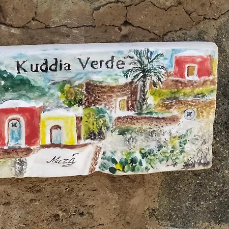 Holiday home I Dammusi Di Sottokuddia