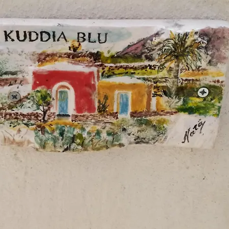 I Dammusi Di Sottokuddia * Scauri (Sicily)